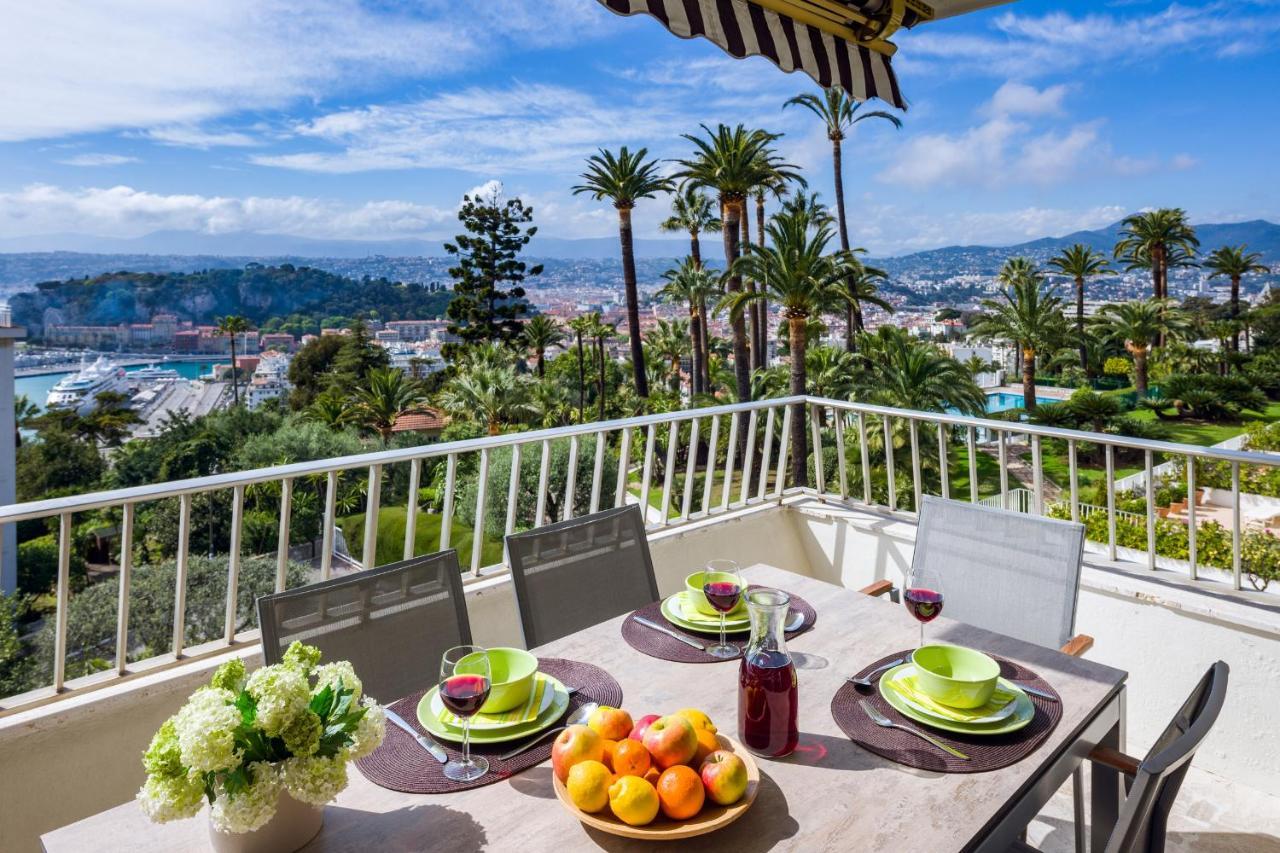 Ferienwohnung Les Oliviers Ueber Den Daechern Von Ruhig Sonnig Meerblick Pool Tiefgarage Parkplatz *