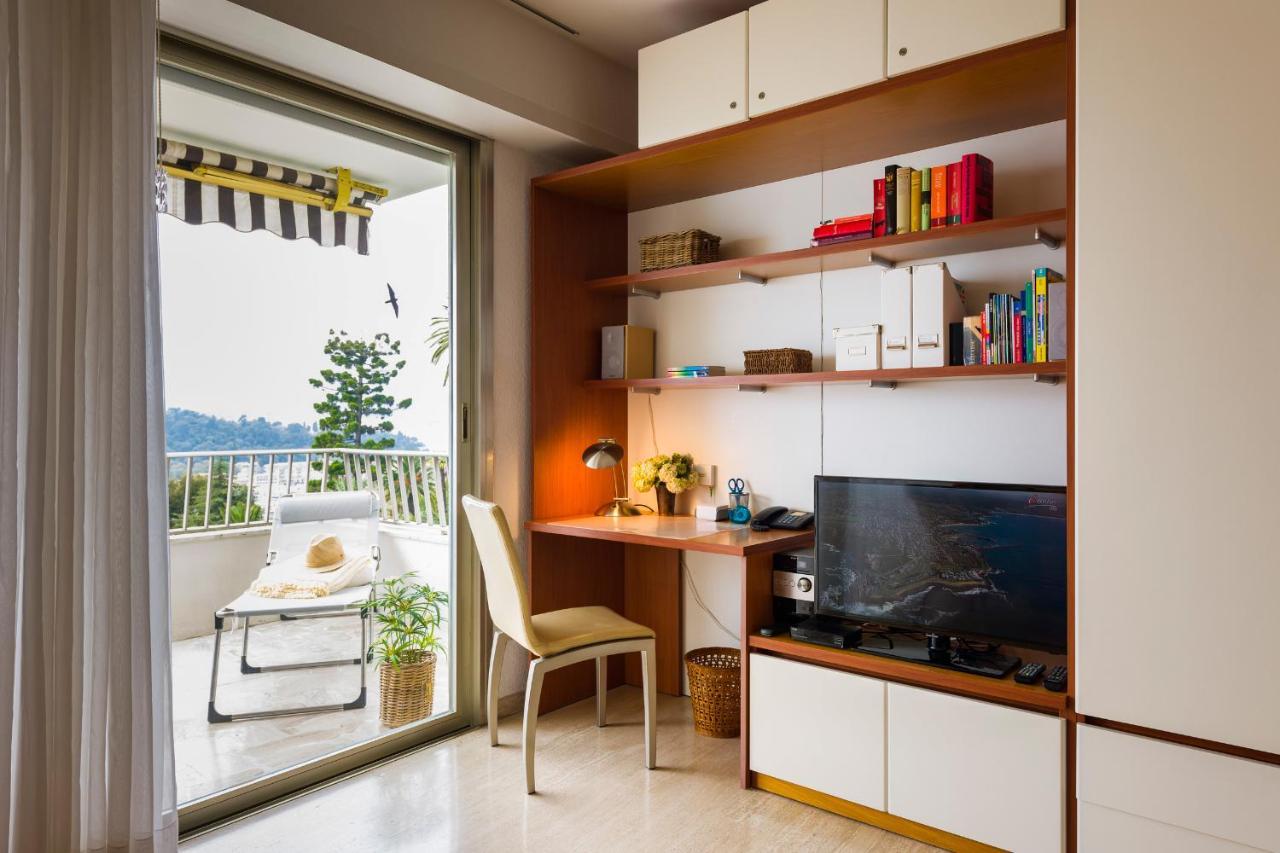 Ferienwohnung Les Oliviers Ueber Den Daechern Von Ruhig Sonnig Meerblick Pool Tiefgarage Parkplatz *